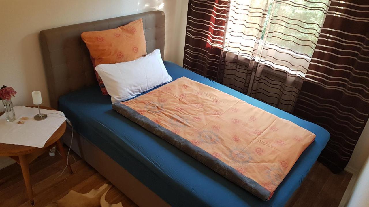 Stadtnahe Wohnung Mit Kl.Balkon Und Parkplatz Oldenburg Exteriör bild