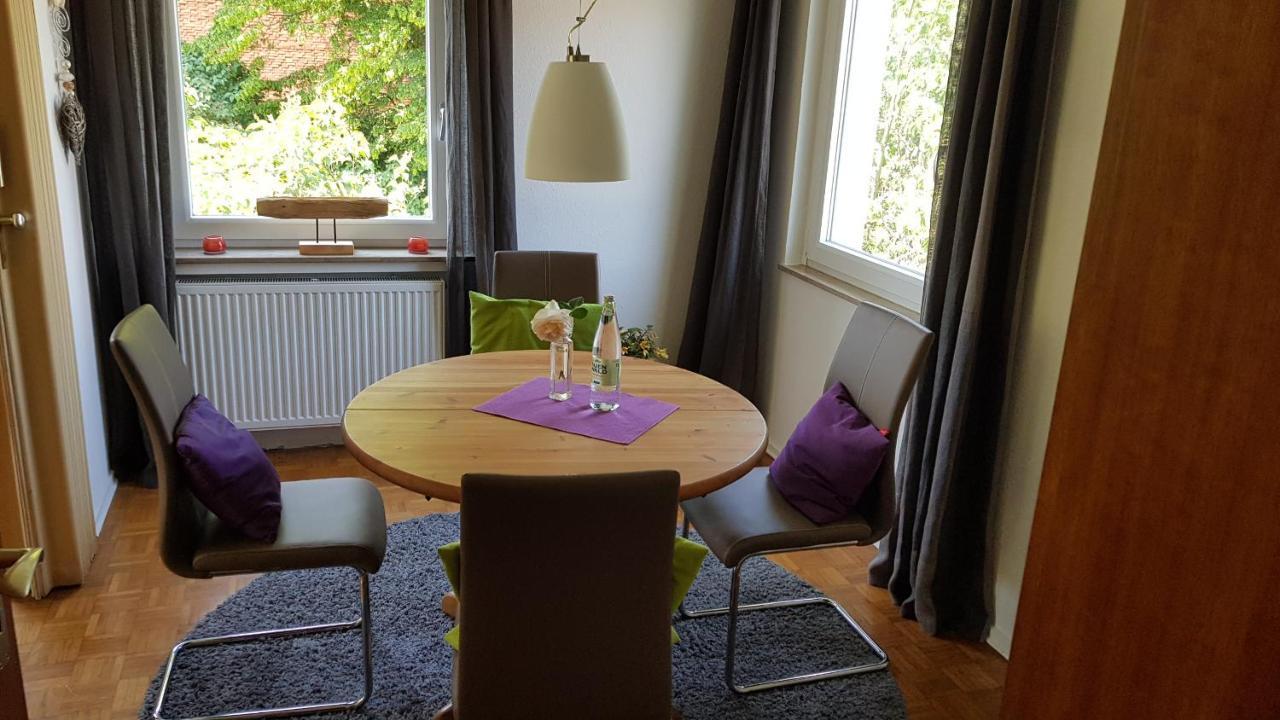 Stadtnahe Wohnung Mit Kl.Balkon Und Parkplatz Oldenburg Exteriör bild