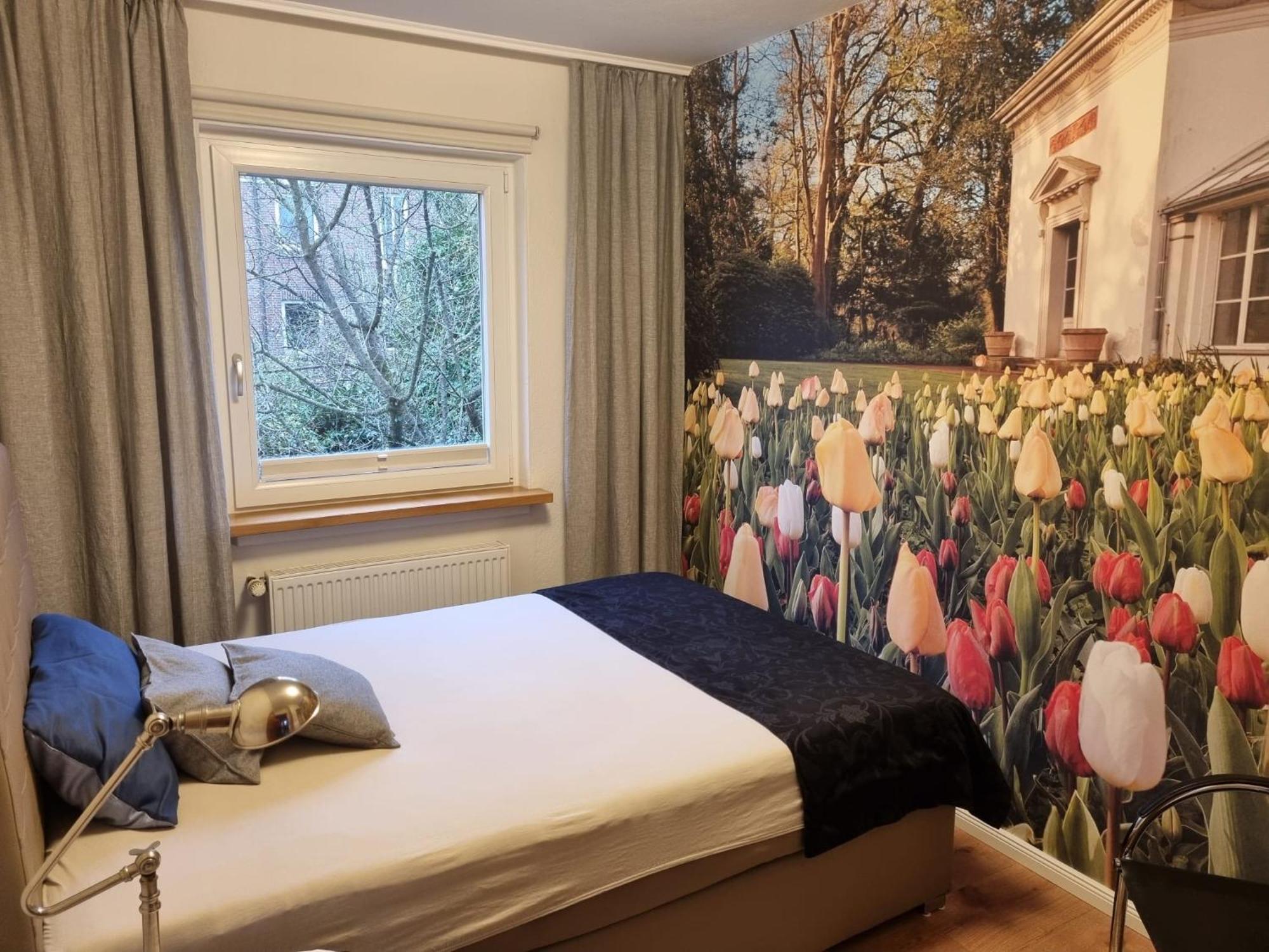 Stadtnahe Wohnung Mit Kl.Balkon Und Parkplatz Oldenburg Rum bild